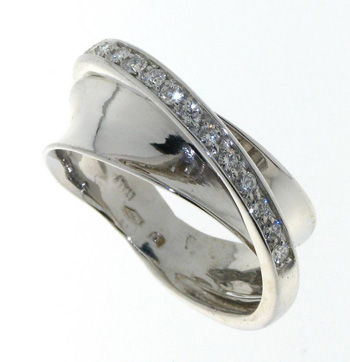 RLD0040 18k White Gold Diamond Ring