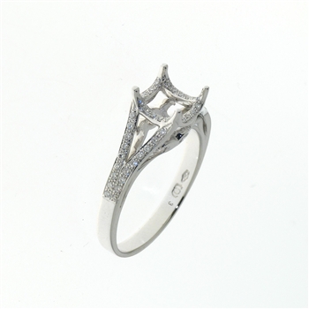 RLD01117 18k White Gold Diamond Ring