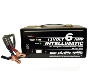 9250 Associated Automatic 12 Volt 6 Amp Intellimatic Automotive Battery Charger (New Old Stock)