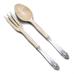 Distinction by Prestige Plate, Silverplate Salad Serving Spoon & Fork, Wood Tops