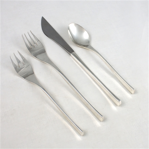 International sterling sale silverware