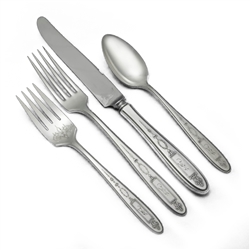 Grosvenor by Community, Silverplate 4-PC Setting, Luncheon, French, Monogram R