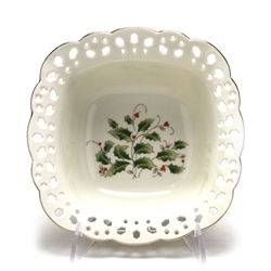 Holly Holiday by Royal Limited, China Bowl