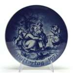 Mother's Day by Bareuther, Porcelain Decorators Plate, Mother and Children