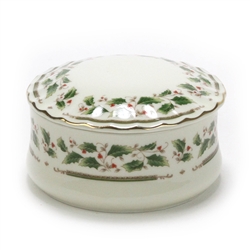 Holly Holiday by Royal Limited, China Box, Round with Lid