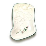 Winterberry by Pfaltzgraff, Stoneware Embossed Stocking Plate
