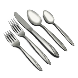 Vista by Oneida, Stainless 5-PC Setting w/ Soup Spoon