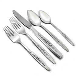 Laurel Mist by Deep Silver, Silverplate 5-PC Setting w/ Soup Spoon