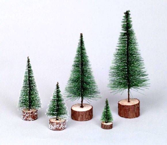 5" Green Village Tree