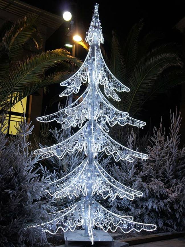 8' x 3' x 3' LED 3D Layerd Tree