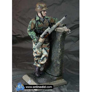 Boxed Figure: DiD SS-Sturmmann Helmut Thorvald (80019)