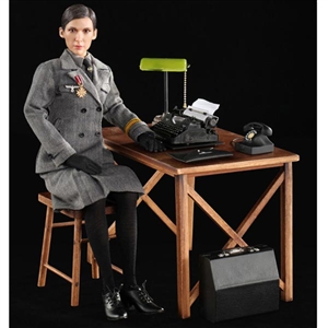 Boxed Figure: WWII German Nachrichtenhelferinnen Des Heeres - Sophie (80103)