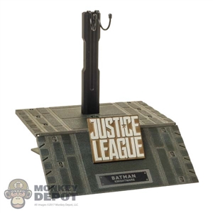 Stand: Hot Toys Justice League Batman Figure Display