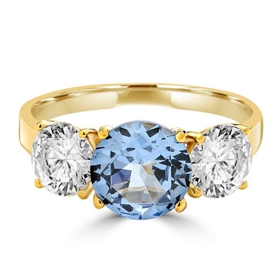Ring – 3 stone ring, 2 ct center, 1 ct on sides