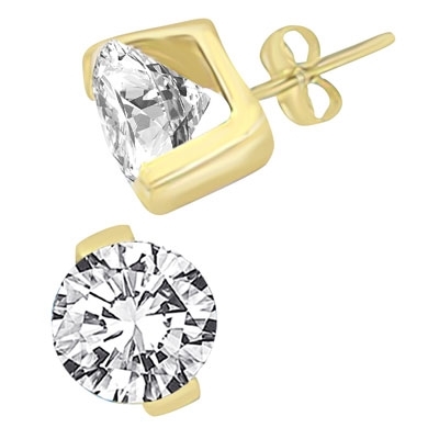 Round brilliant diamond earring in Gold Vermeil