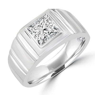 square stone,florentine finish in white gold ring