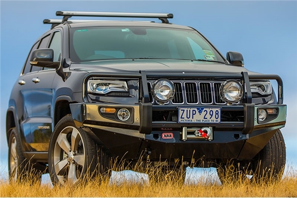 Commercial Deluxe Bull Bar to Suit Jeep Grand Cherokee