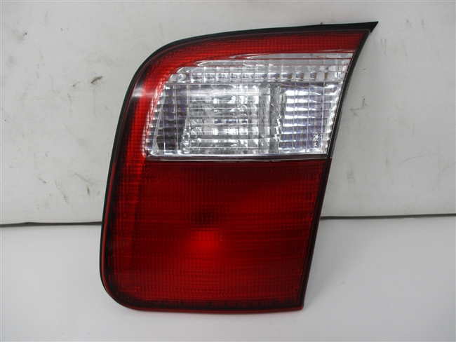 2000 to 2002 Forester RH Passenger Inner Taillight 84251FC000