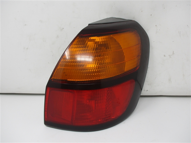 2000 to 2004 Legacy Outback RH Passenger Outer Taillight 84201AE16A