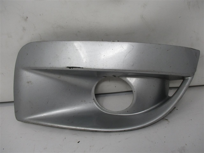 2004 to 2005 Impreza and WRX LH Driver Fog Light Cover 57731FE420