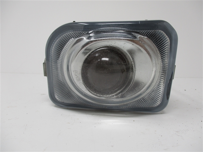 2003 to 2006 Subaru Legacy Depo RH Passenger Fog Light 08-320-2001R