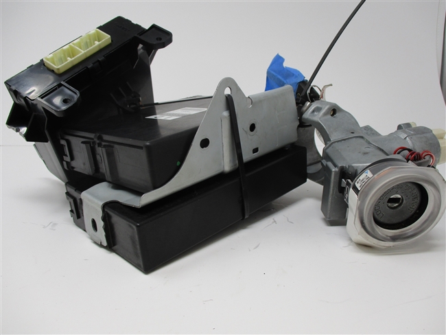 2010 to 2011 Subaru Legacy & Outback ECU *with Key* 22765AA02C