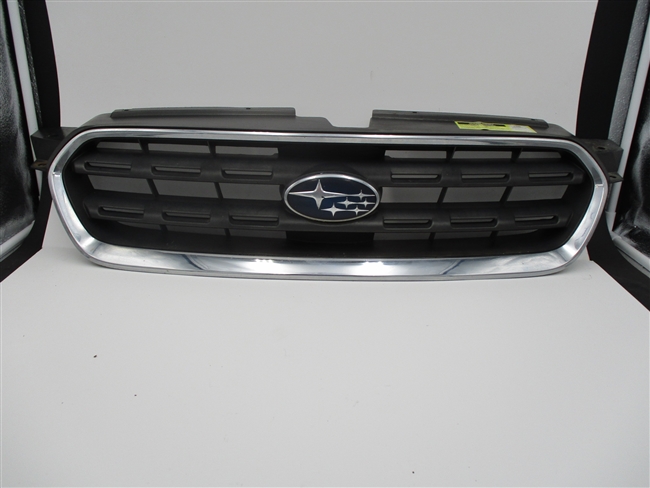 2005 to 2007 Subaru Outback Front Grille 91121AG07C