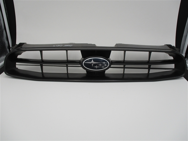 2004 to 2005 Subaru Impreza Outback & Wagon Front Grille 91121FE130