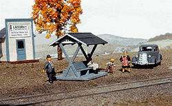 American Model Builders 137 HO Pacific Electric Passenger Shelter Kit