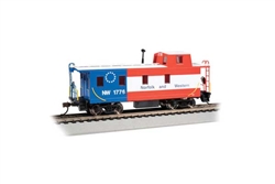 Bachmann 14006 HO Slanted Offset-Cupola Caboose Norfolk & Western #1776 Bicentennial Scheme