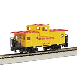 Bachmann 17701 HO 36' Wide-Vision Caboose Silver Series Union Pacific