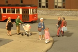 Bachmann 33109 HO Strolling People SceneScapes Pkg 6