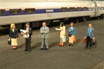 Bachmann 33160 O Standing Platform Passengers SceneScapes Pkg 6