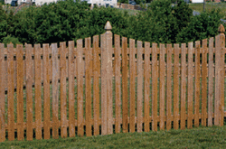 Branchline 709 HO Scallop Picket Fence Kit 12 Sections 4-1/2' Tall x 6-1/2' Wide