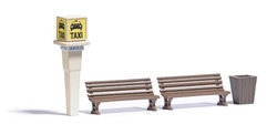 Busch 7763 HO Taxi Callbox with 2 Benches