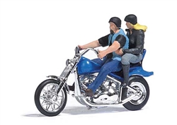 Busch 7860 HO American Motorcycle with Biker Couple Assembled Action Set Blue