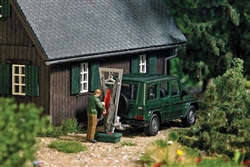 Busch 7959 HO Wild Boar Attack Action Set Mercedes-Benz G Classs SUV Hunter Dressing a Wild Boar on a Stand