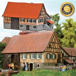 Busch 8789 TT Historic Farmhouse w/Stone Foundation Laser-Cut Wood Kit