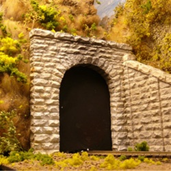 Chooch 8340 HO Single-Track Cut Stone Tunnel Portal