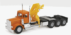 Herpa 6373 HO American Trucks Peterbilt Triple-Drive Conventional w/All-Terrain Tires & Hoist