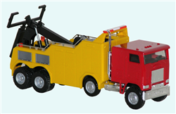 Herpa 6445 HO Freighliner FLB Heavy-Duty Wrecker Assembled Red Yellow