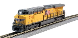 Kato 1768955 N GE ES44AC GEVO Standard DC Union Pacific #5553 US Flag Building America