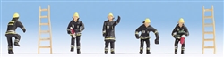 Noch 15021 HO Firefighters w/Ladders 5 Figures Coats & 2 Ladders