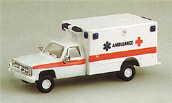 Trident 90024 HO Military US Air Force Modern Light Trucks Ambulance w/ Chevrolet Pick-Up Cab Lettering