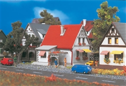 Vollmer 49574 Z White House w/Red Roof Kit