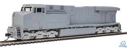 Walthers 10150 HO GE ES44C4 Evolution Series GEVO Locomotive Standard DC Undecorated