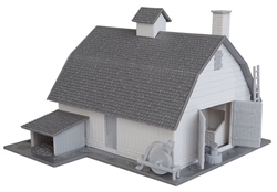 Walthers 902 HO Old Country Barn Kit