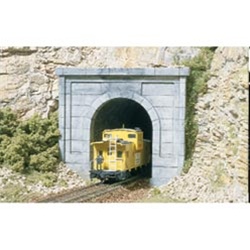 Woodland C1252 HO Single Tunnel Portal Concrete