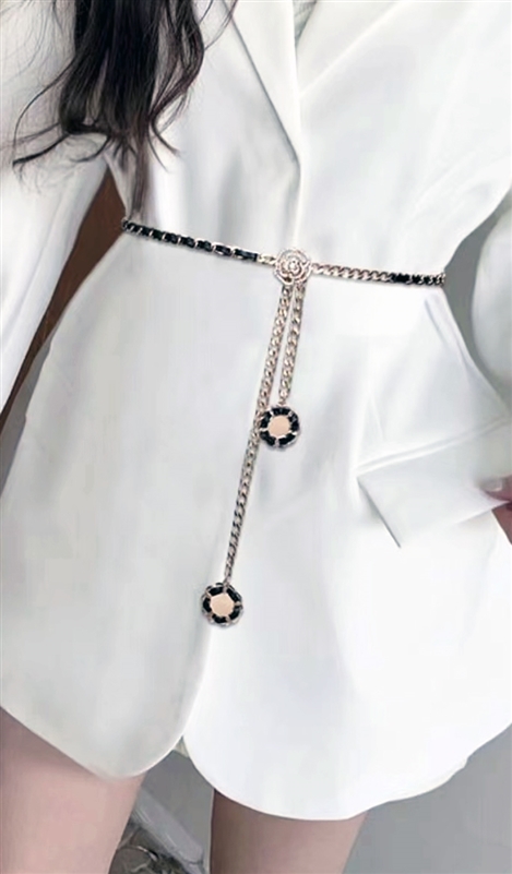 Camellia Metal Belt or Necklace black white
