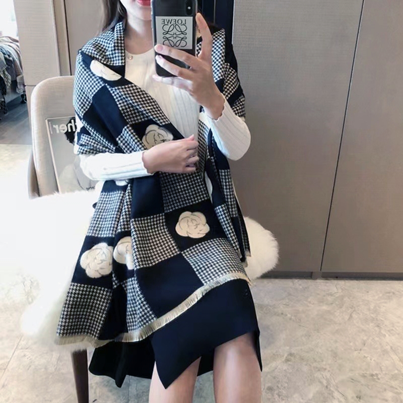 Designer Camellia Houndstooth Pashmina Wrap